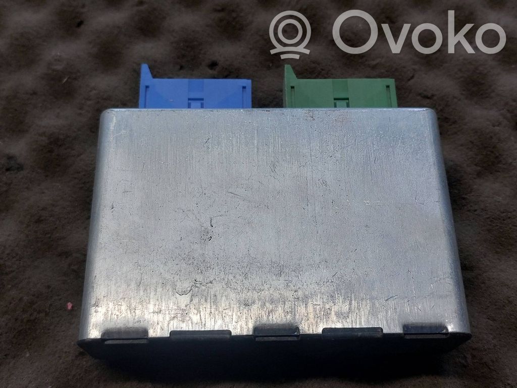 Módulo de confort/conveniencia   1379379,61351379379