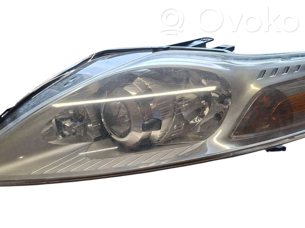 Ford Mondeo MK IV Lampa przednia 