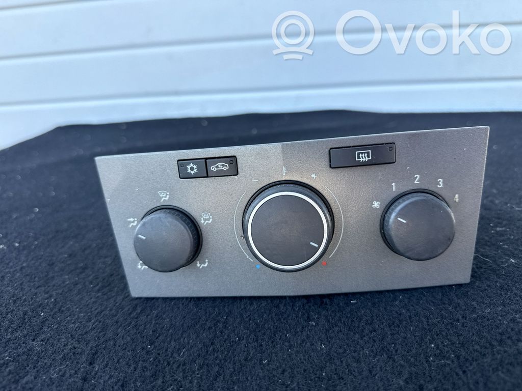 Opel Astra H Panel klimatyzacji 