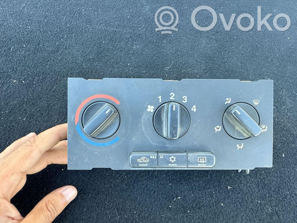 Opel Astra G Panel klimatyzacji 