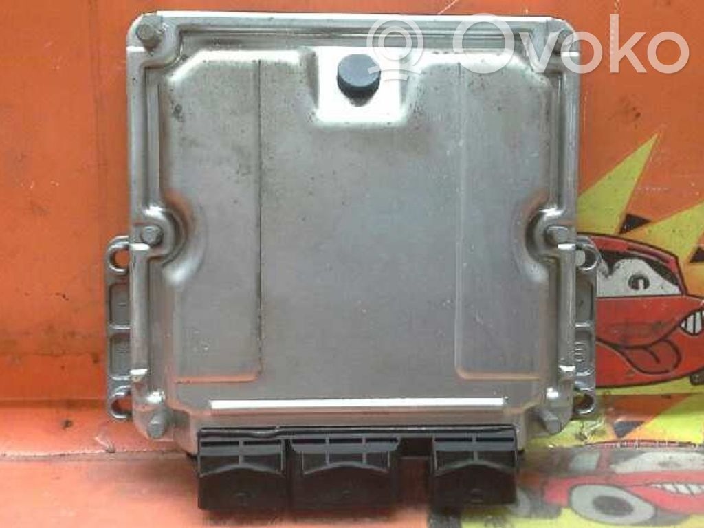 Peugeot 807 Engine control unit/module 