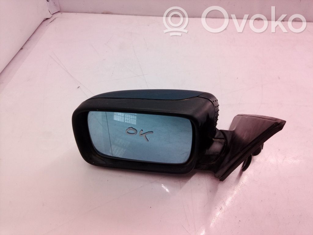Front door electric wing mirror