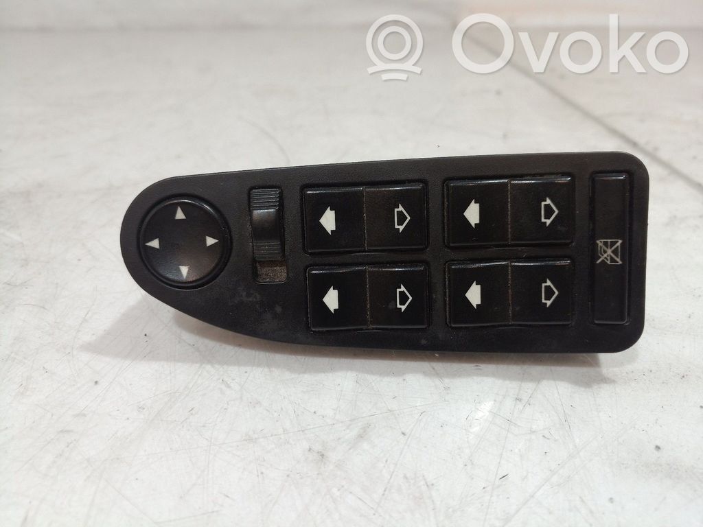 Electric window control switch   8380646,8380646,8380646