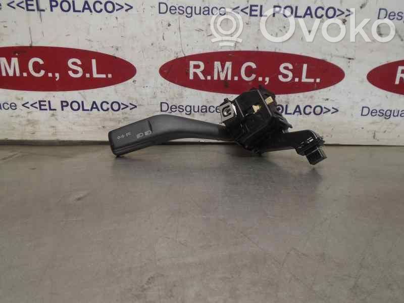 Volkswagen Golf SportWagen Palanca de intermitentes 