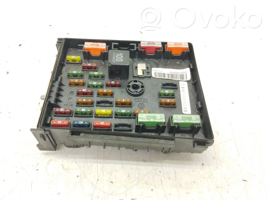 Audi Q3 F3 Unidad de control del BSM 