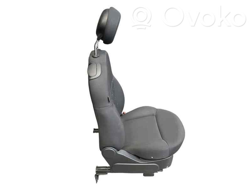 Fiat 500 Etumatkustajan istuin 