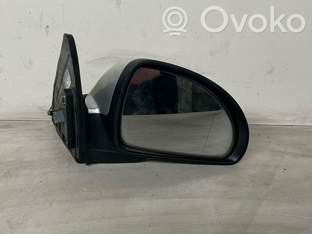 Front door electric wing mirror   E4022608,E4022609