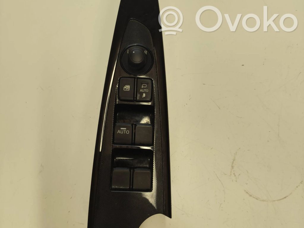 Mazda CX-3 Electric window control switch 