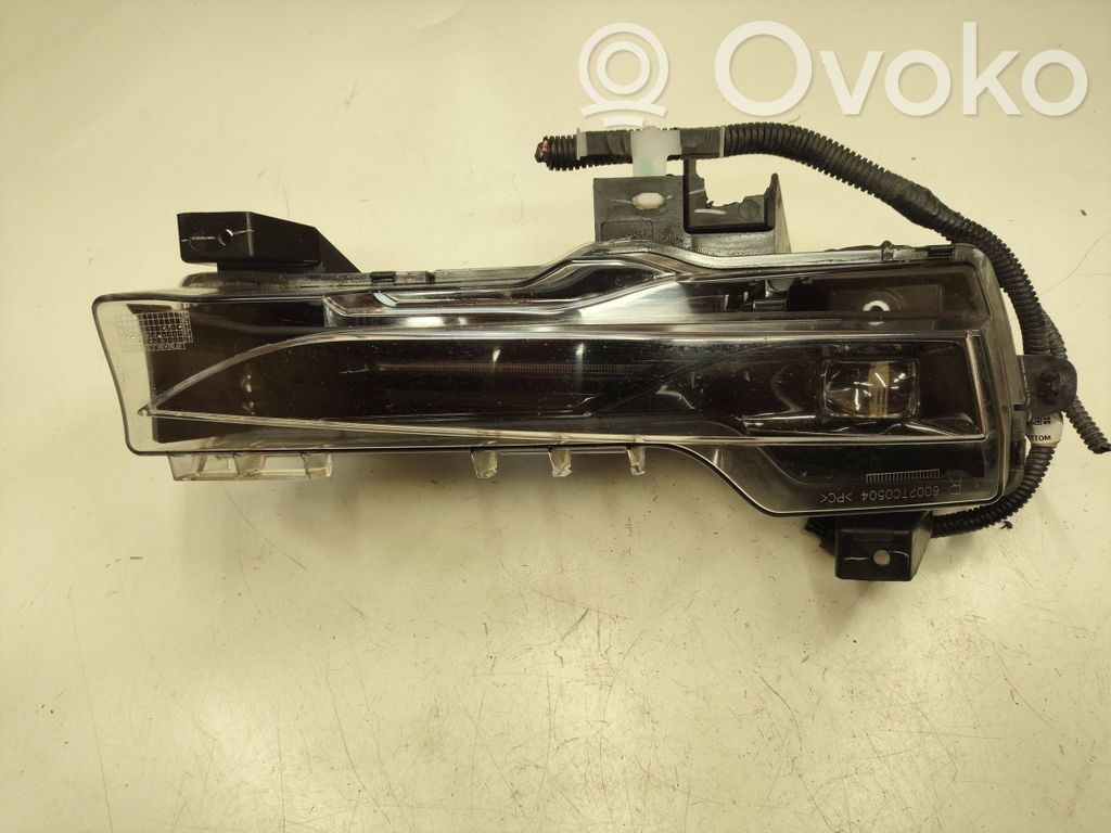 Tesla Model 3 Etusumuvalo 