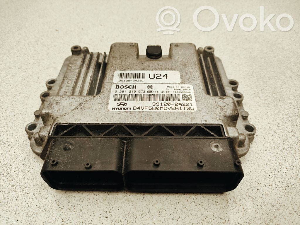 Hyundai i40 Engine control unit/module 