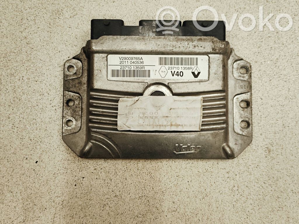 Renault Megane III Engine control unit/module 