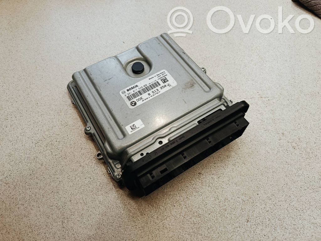 BMW 5 F10 F11 Engine control unit/module 