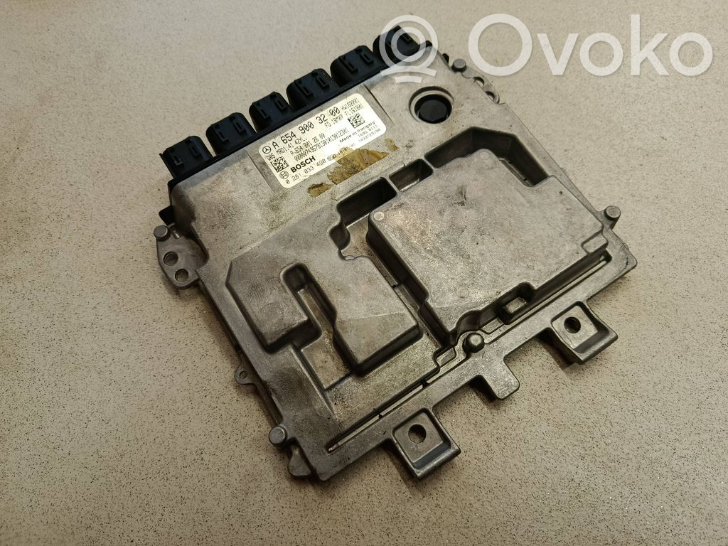 Mercedes-Benz E W213 Engine control unit/module 