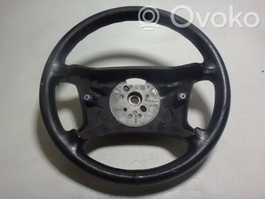 Volante   6753947