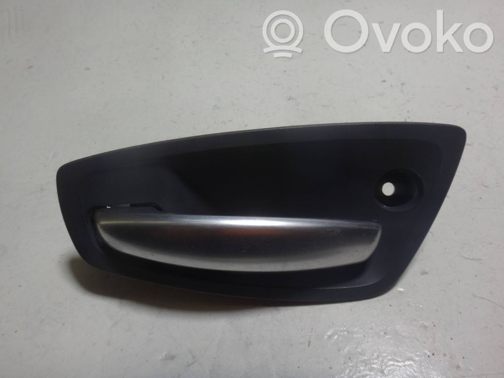 Manecilla interna puerta delantera   6962101