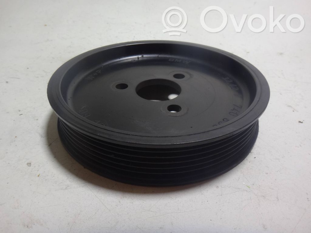 BMW 3 E46 Ohjaustehostimen pumpun hihnapyörä 