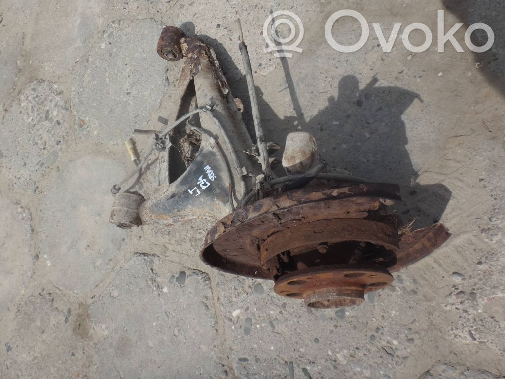 Stub axle