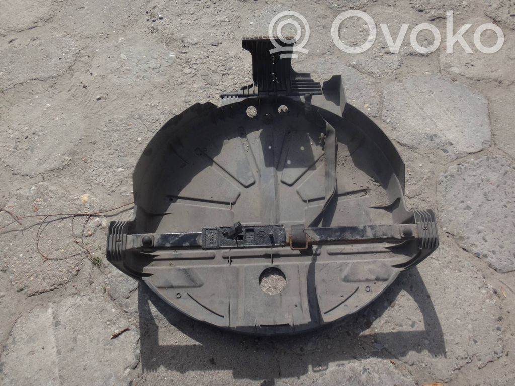 BMW X3 E83 Support roue de secours 