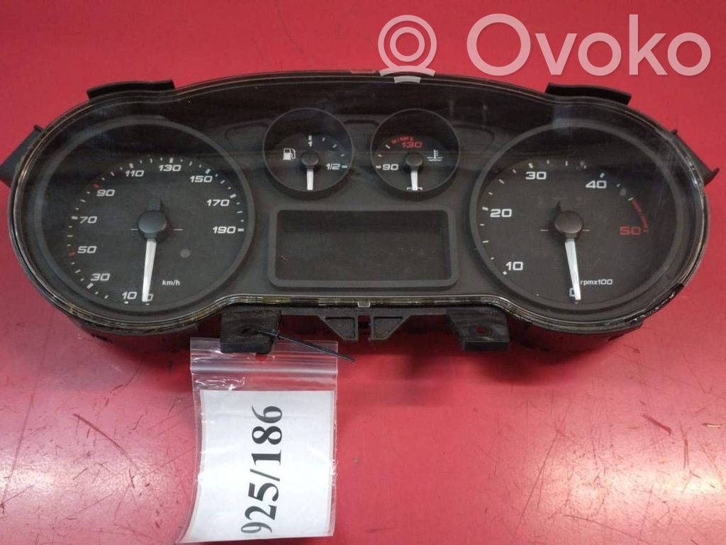 Iveco Daily 6th gen Speedometer (instrument cluster) 