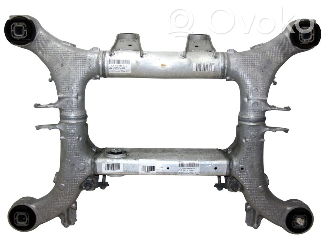 BMW 5 F10 F11 Belka osi tylnej 