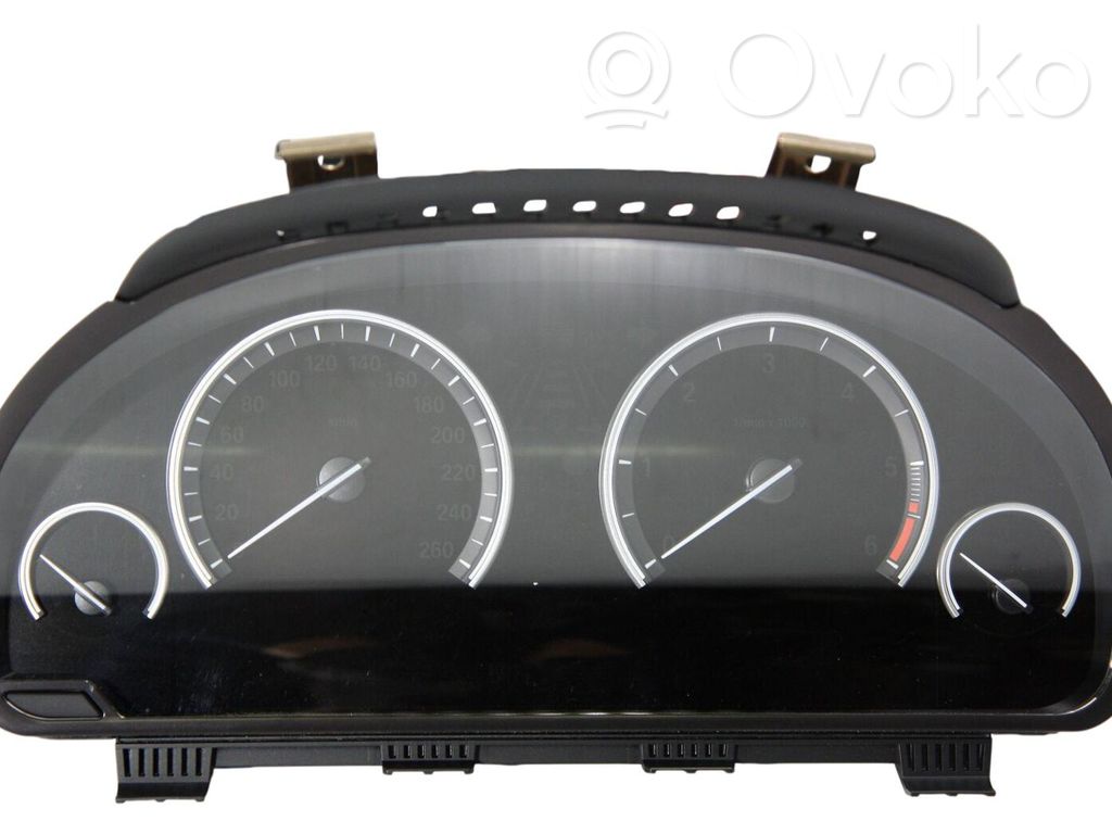 BMW X5 F15 Nopeusmittari (mittaristo) 