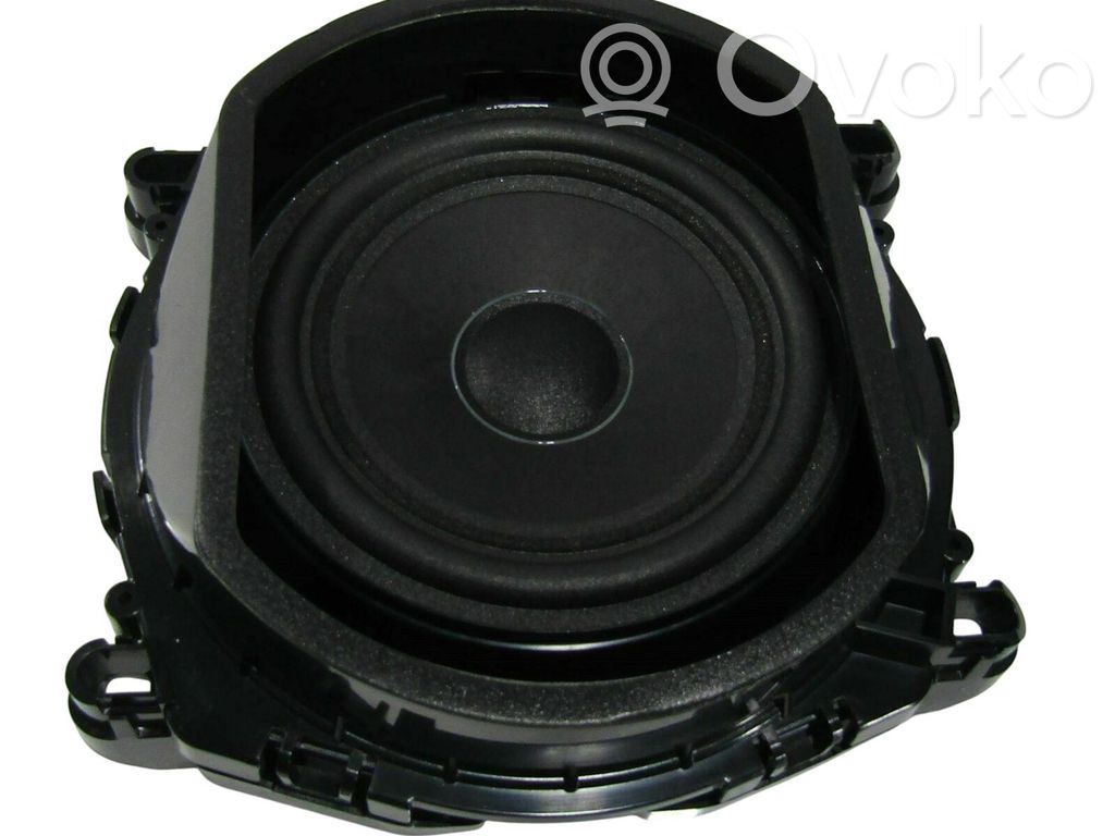 BMW X5 E70 Subwoofer 