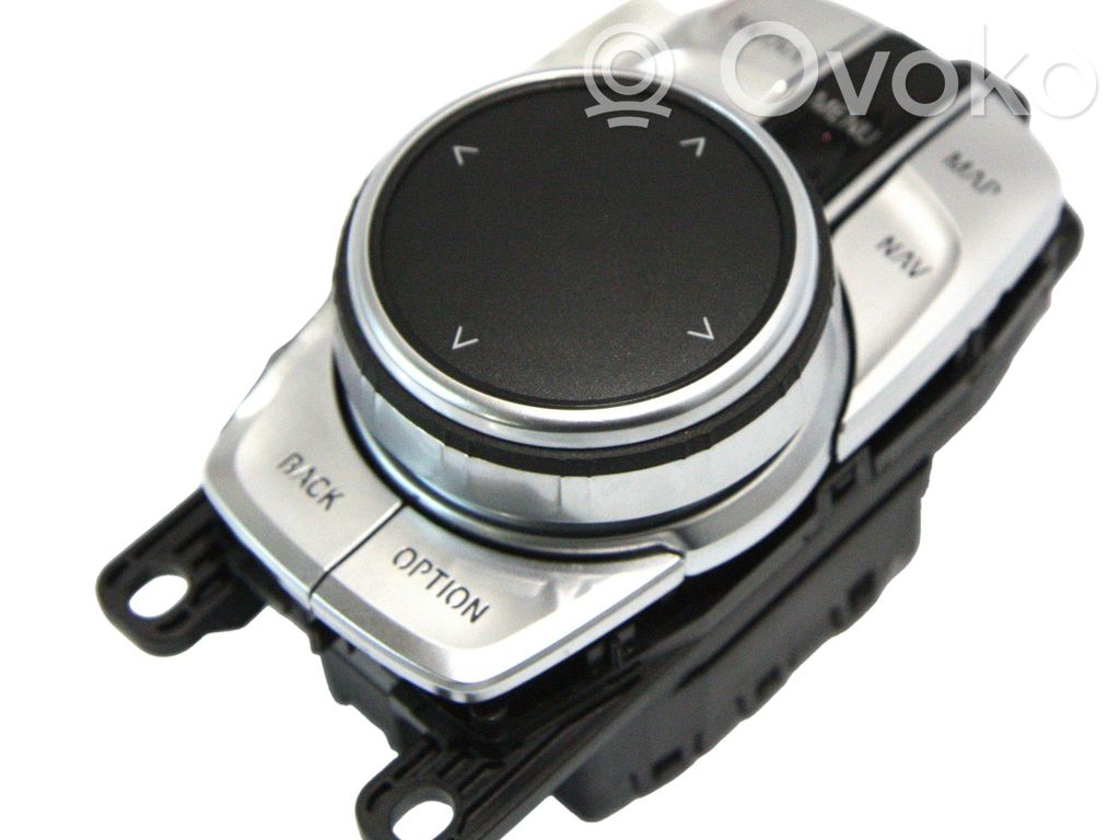BMW 7 G11 G12 Panel radia 