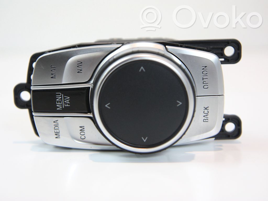 BMW 7 G11 G12 Panel radia 