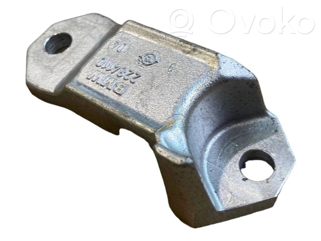 BMW M6 Sway bar bush bracket, front 
