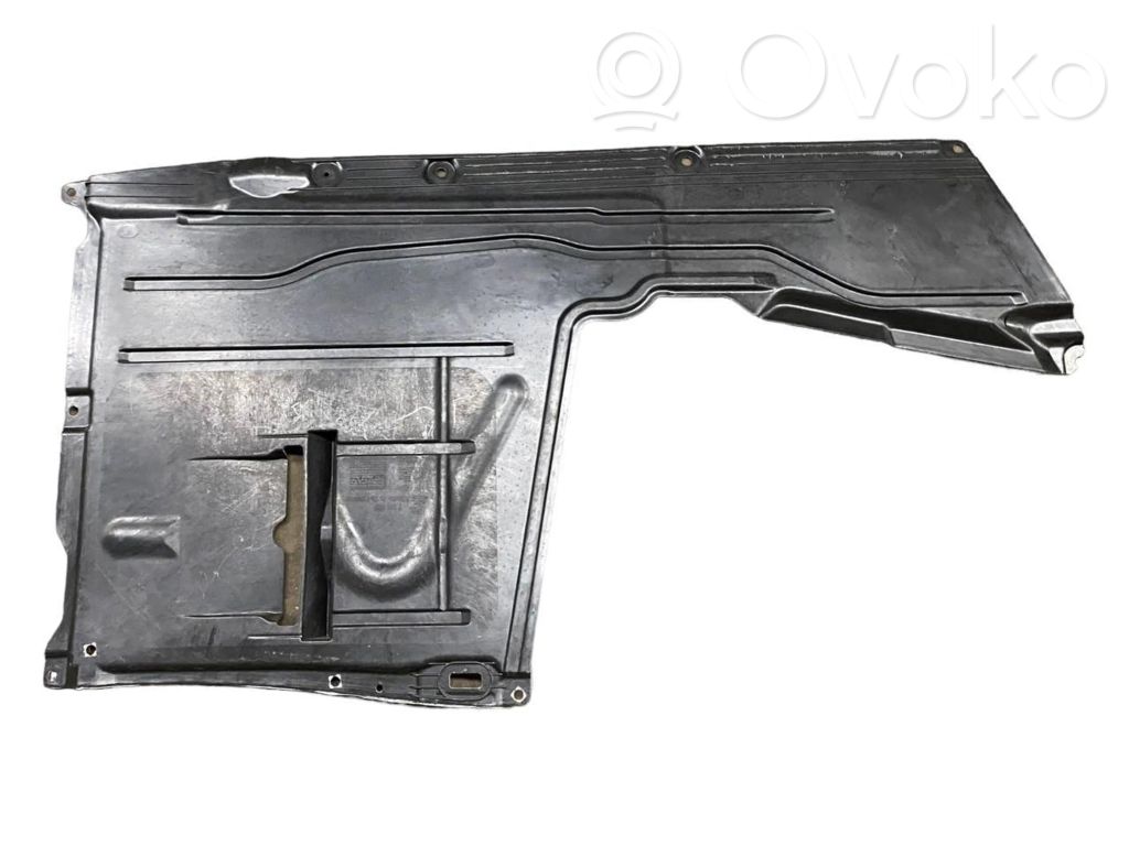 BMW 2 F22 F23 Vidurinė dugno apsauga 