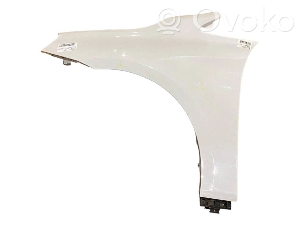 BMW 2 F46 Sparnas 