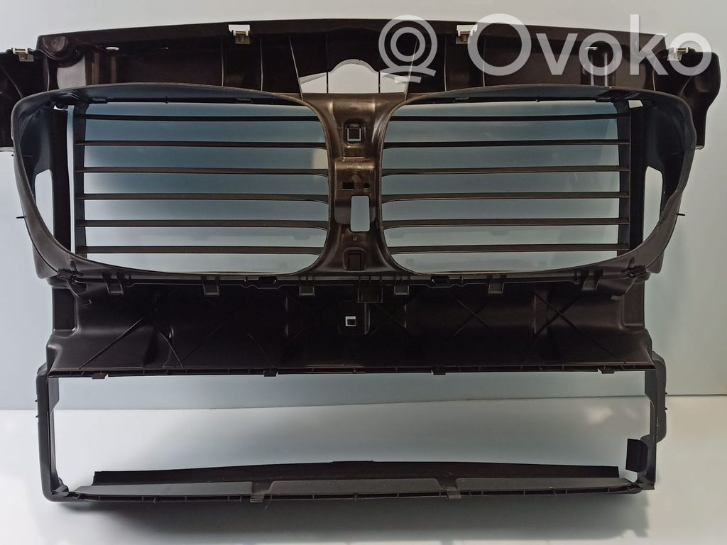 BMW 5 GT F07 Oro paėmimo kanalo detalė (-ės) 