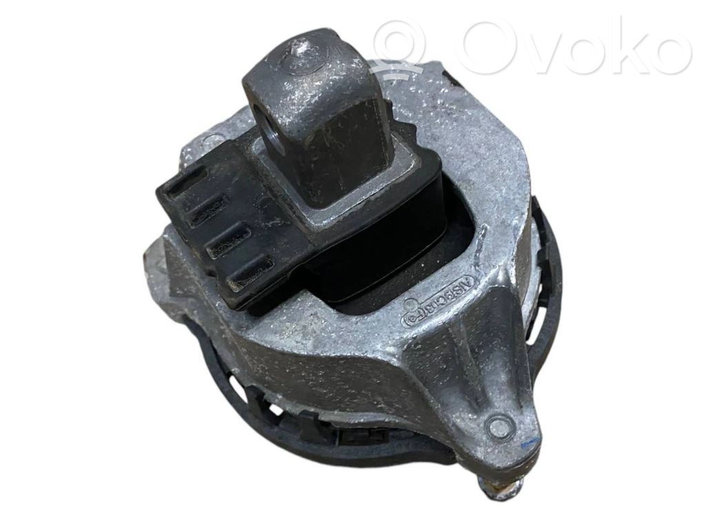 BMW X5 G05 Engine mount bracket 