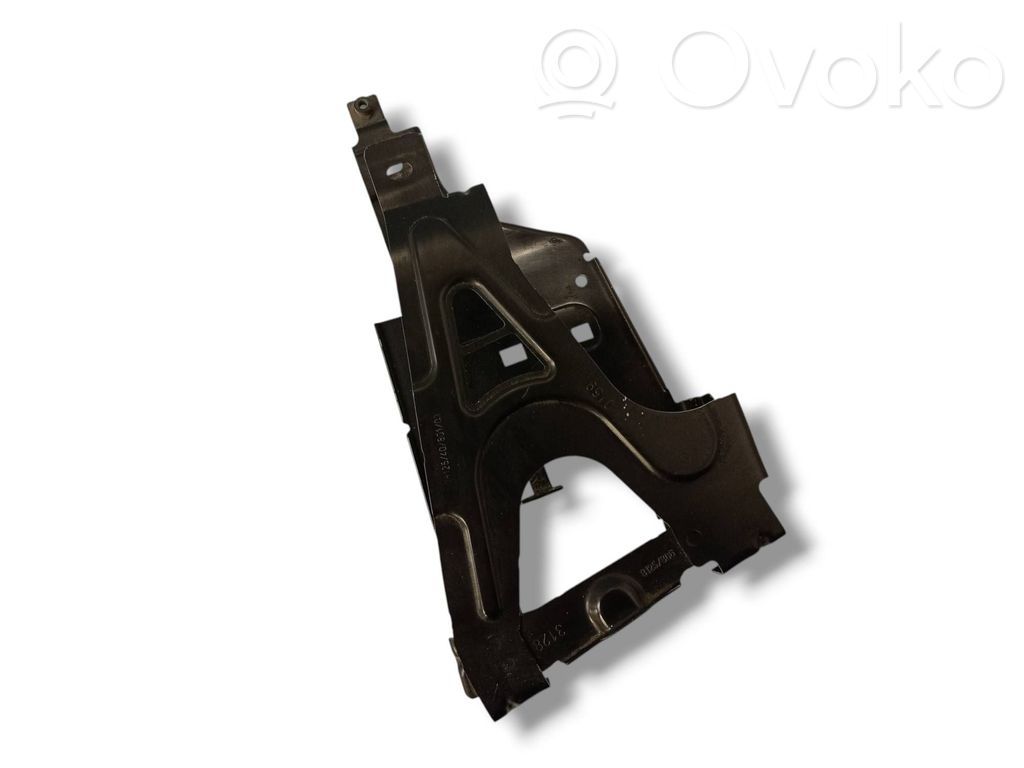 BMW 7 F01 F02 F03 F04 Osłona pasa przedniego 