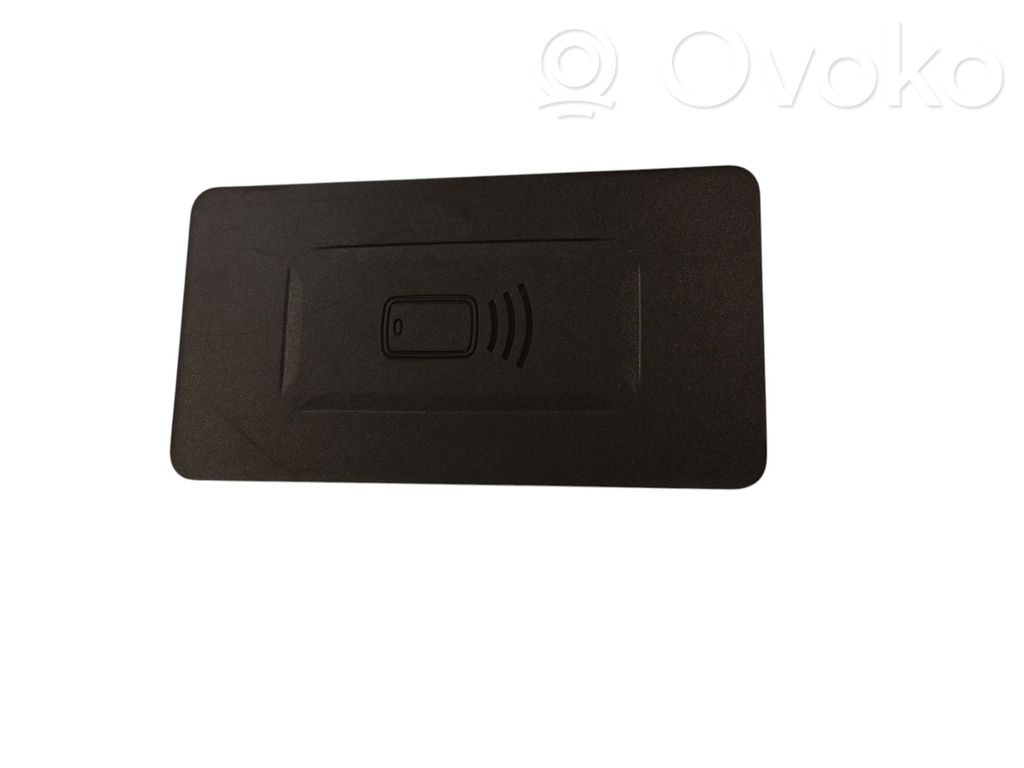 BMW X7 G07 Wireless charging module 