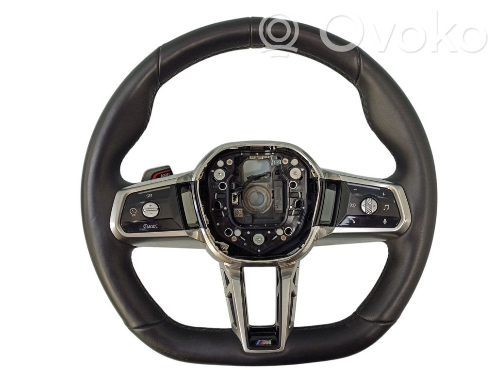 BMW i5 G60 Stūre 