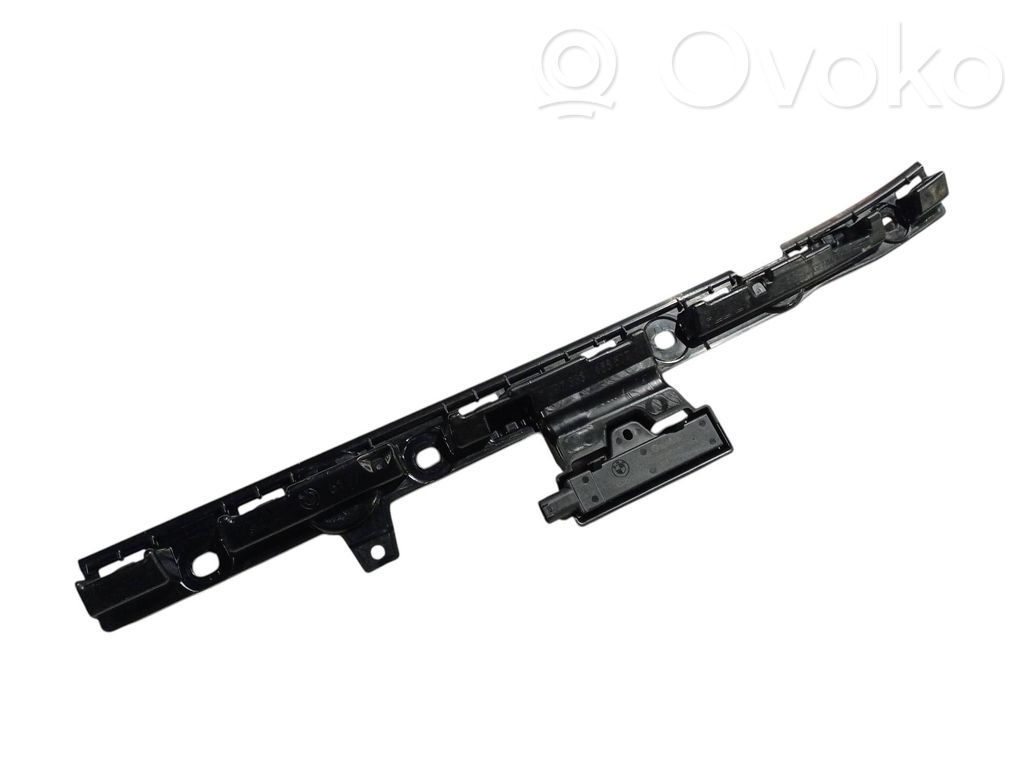 BMW 4 G22 G23 G24 G26 Ślizg listwy progowej 