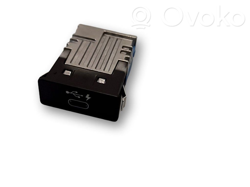 Enchufe conector USB   84108711939,8711939