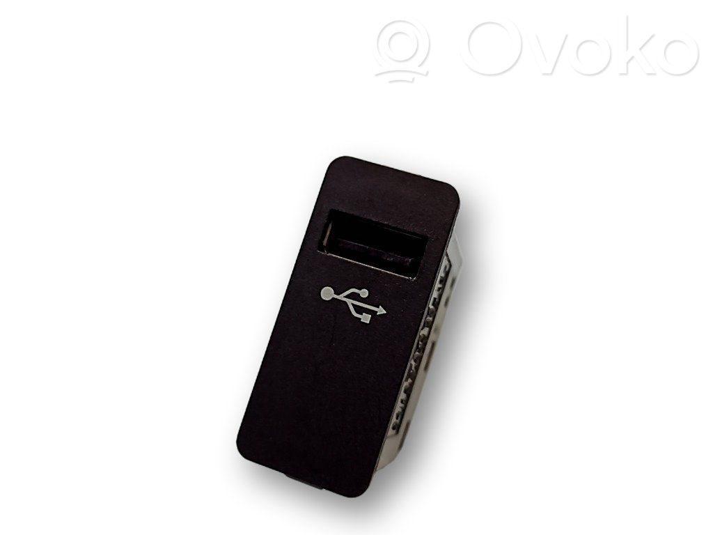 BMW 1 F52 Enchufe conector USB 