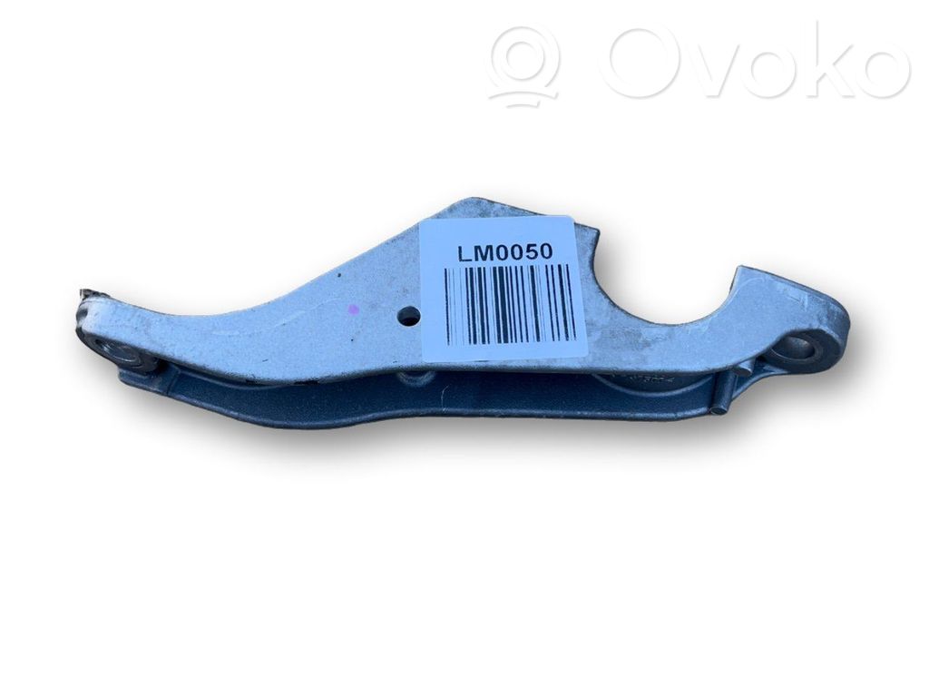 BMW M5 F90 Mocowanie stabilizatora osi przedniej 