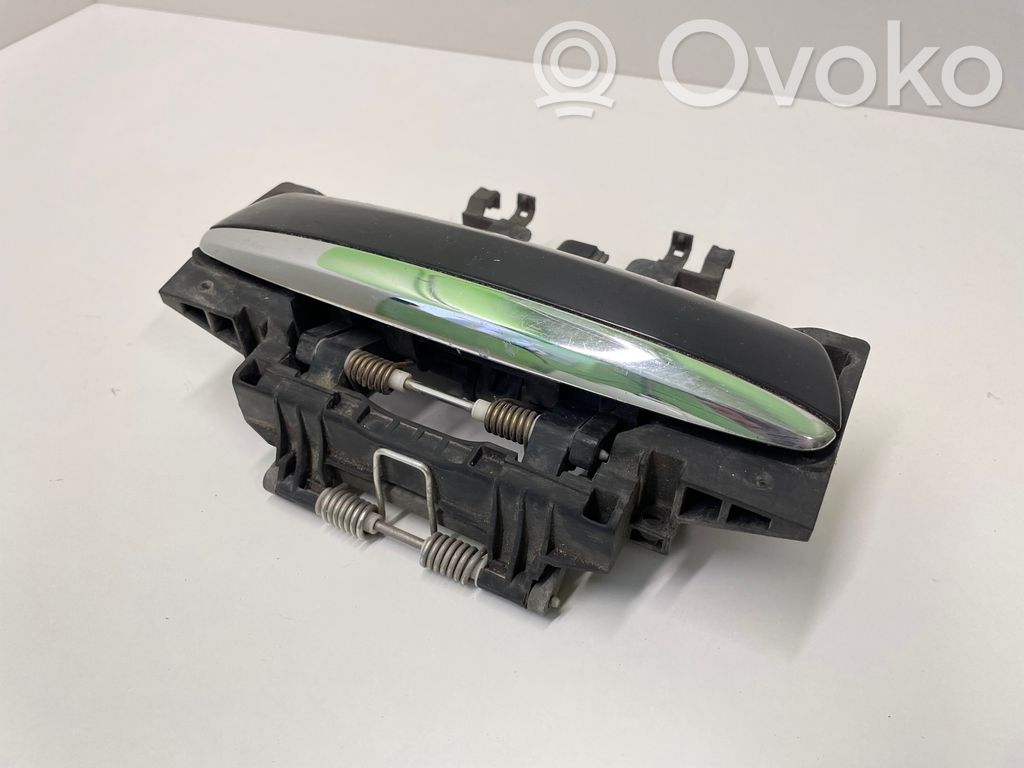 Audi A8 S8 D3 4E Etuoven ulkokahvan kehys 