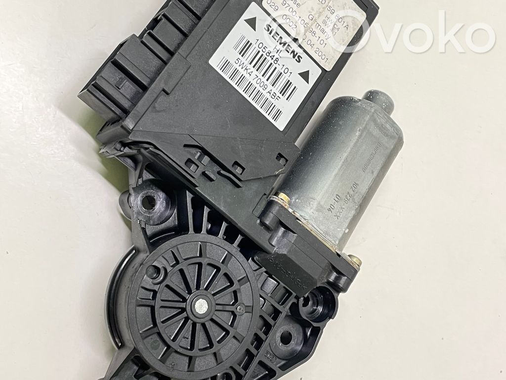 Audi A4 S4 B7 8E 8H Silniczek podnoszenia szyby drzwi tylnych 