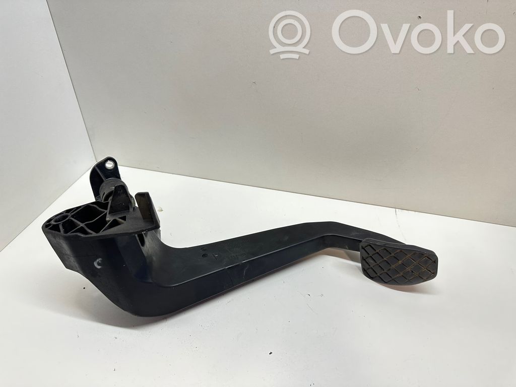 Audi A4 S4 B6 8E 8H Pédale d'embrayage 