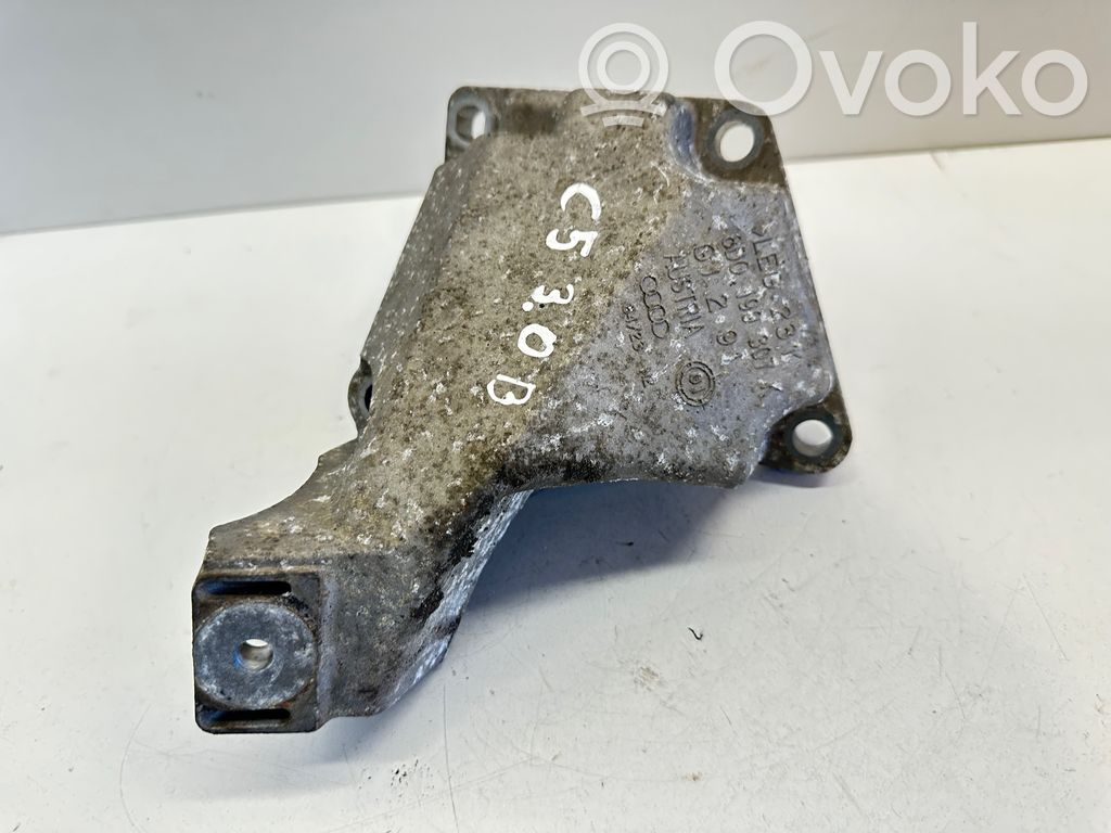 Audi A6 S6 C5 4B Engine mounting bracket 