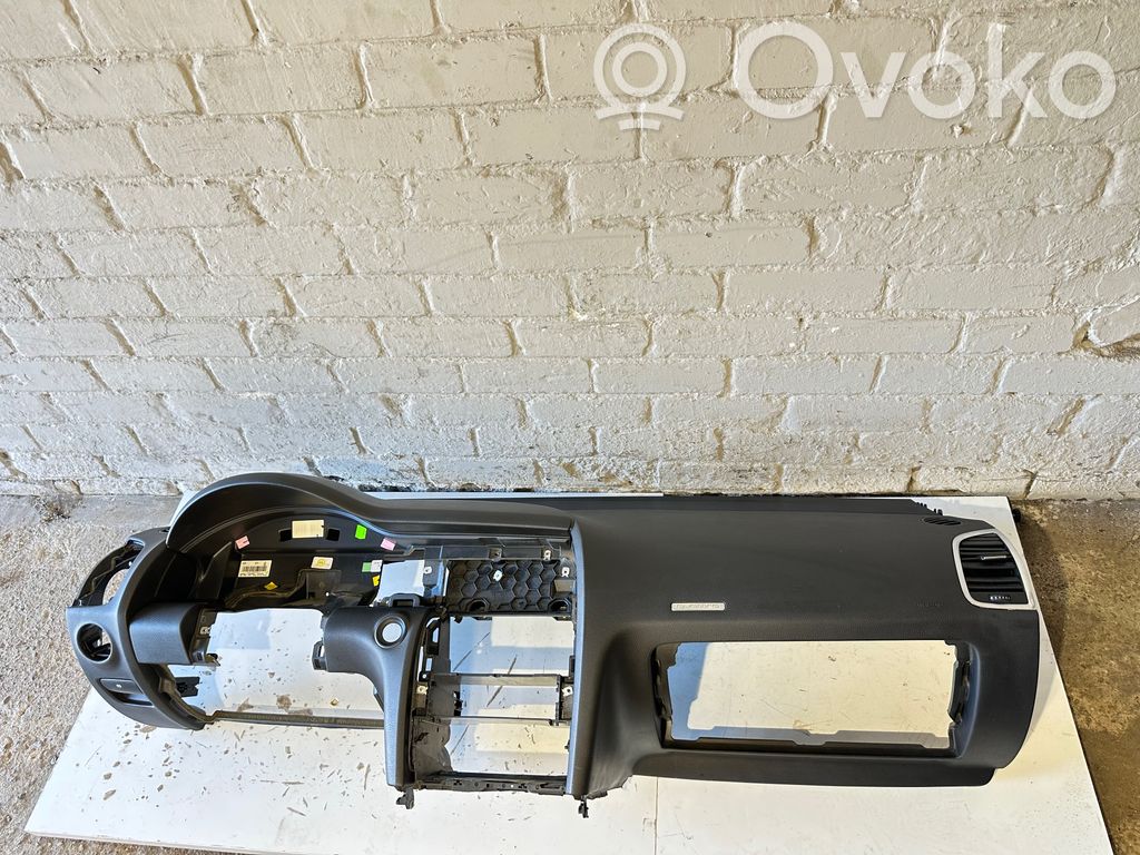 Audi Q7 4L Panelis 