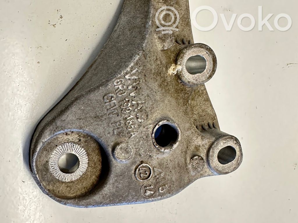 Volkswagen Polo V 6R Engine mounting bracket 