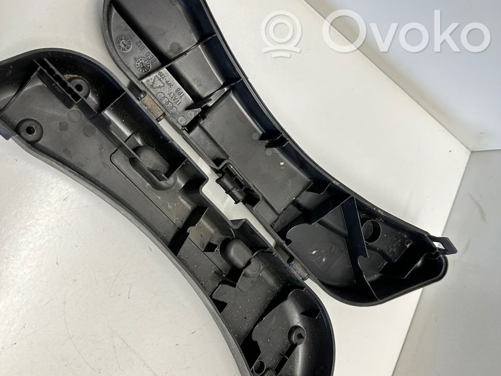 Audi A4 S4 B7 8E 8H Työkalupakki 
