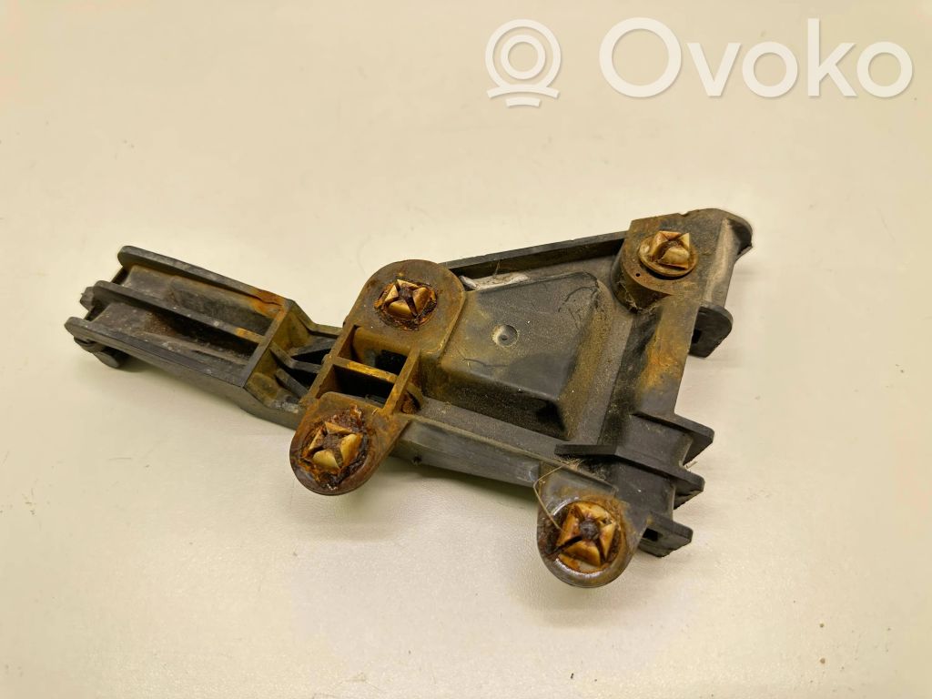 Audi 80 90 S2 B4 Front bumper mounting bracket 
