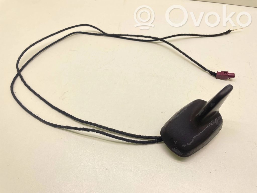 Audi Q7 4L GPS-pystyantenni 