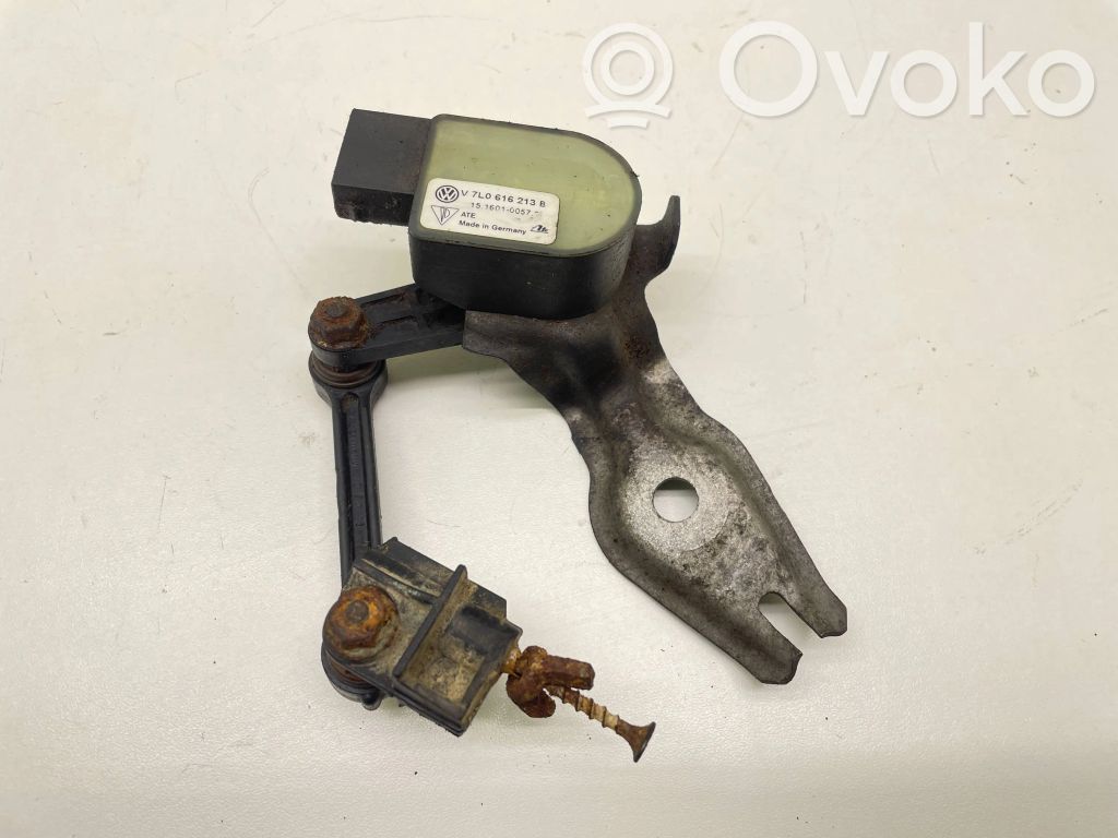 Audi Q7 4L Sensor de altura delantera de la suspensión neumática 
